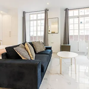 https://arriola-2c-freshapartments-by-bossh-apartments.es-andalucia.com